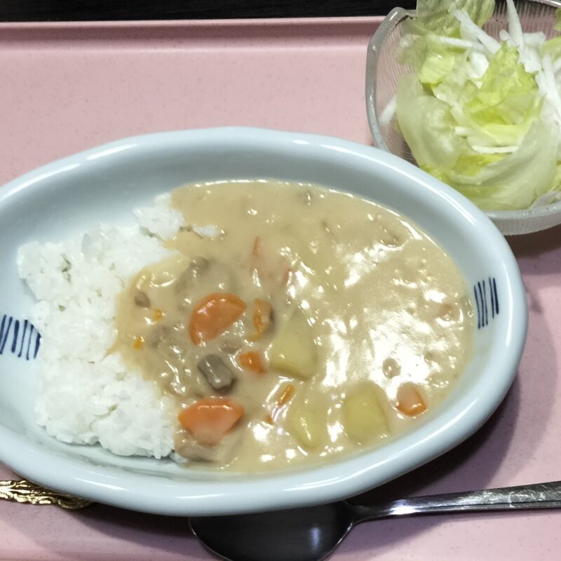 シチューの食べ方